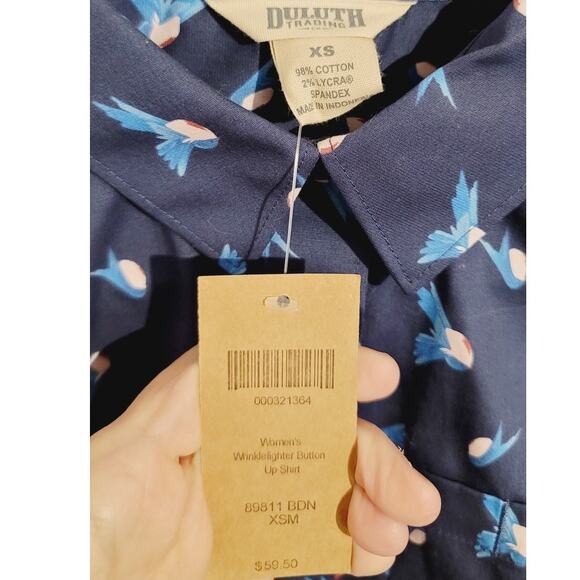 Duluth Trading Co Wrinklefighter Button Up Shirt Bird Print XS NEW - Picture 4 of 10